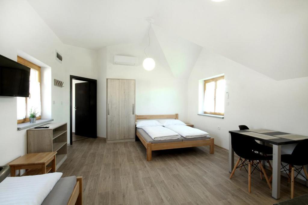 Sklep S Penzionem Kozojidky Extérieur photo